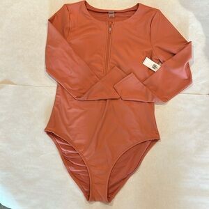 NWT! Bare Ground Long-Sleeve Half Zip Rashguard - Size L